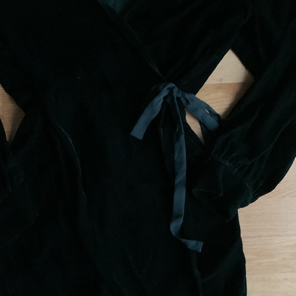 Zara Green Velvet Hooded Wrap Dress - Picture 7 of 7
